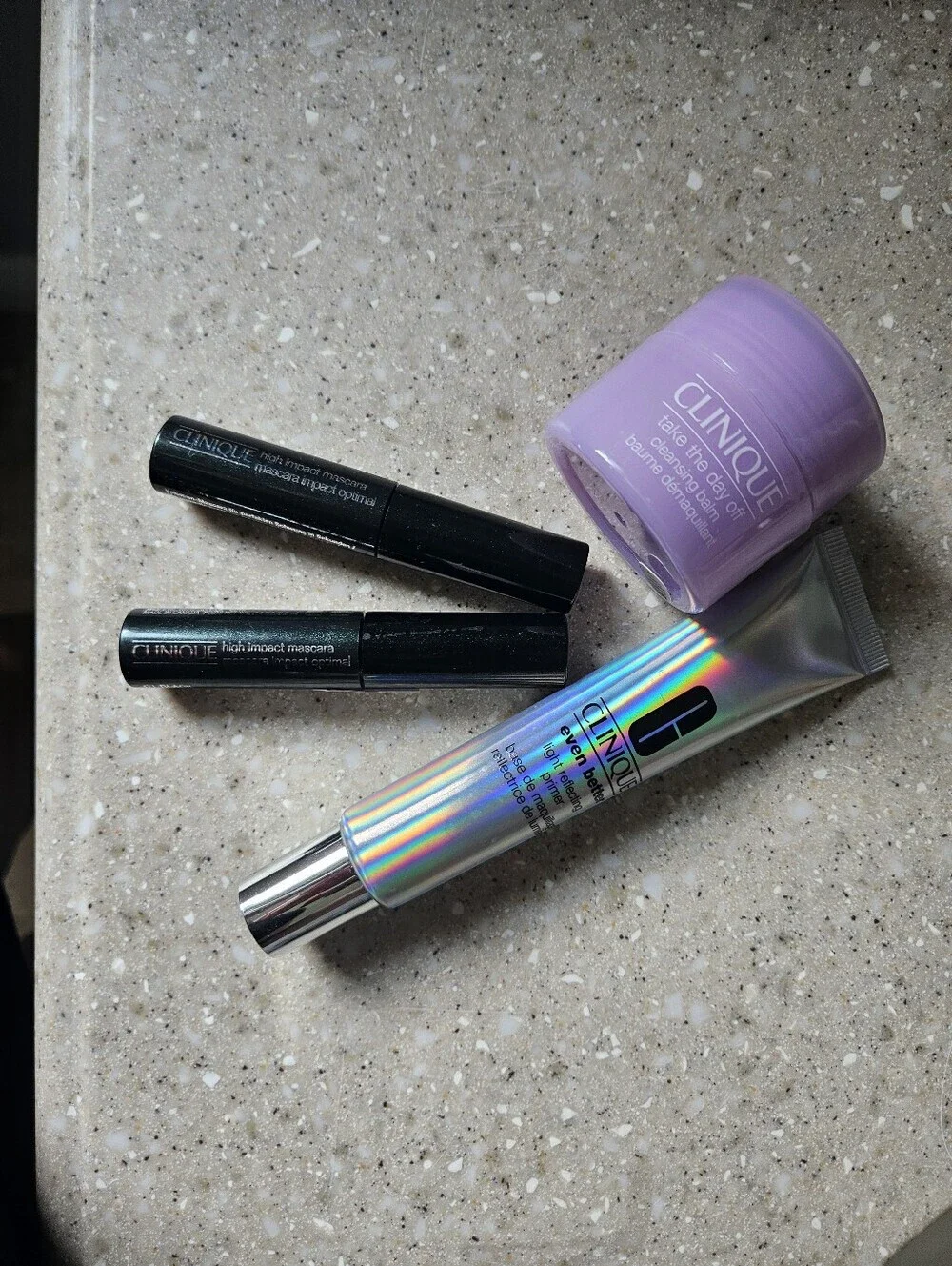 Clinique Purple Take The Day Off Balm with Black Mascaras and Primer Bundle